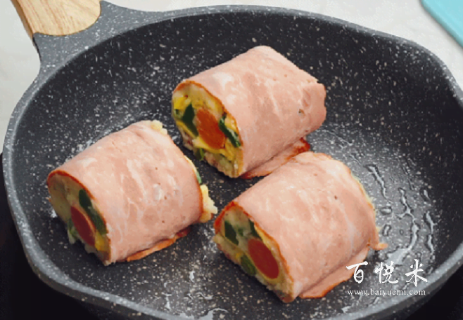 培根怎么做才好吃?教你怎么做培根土豆泥芝士卷,拿來當(dāng)早餐,好吃又省事